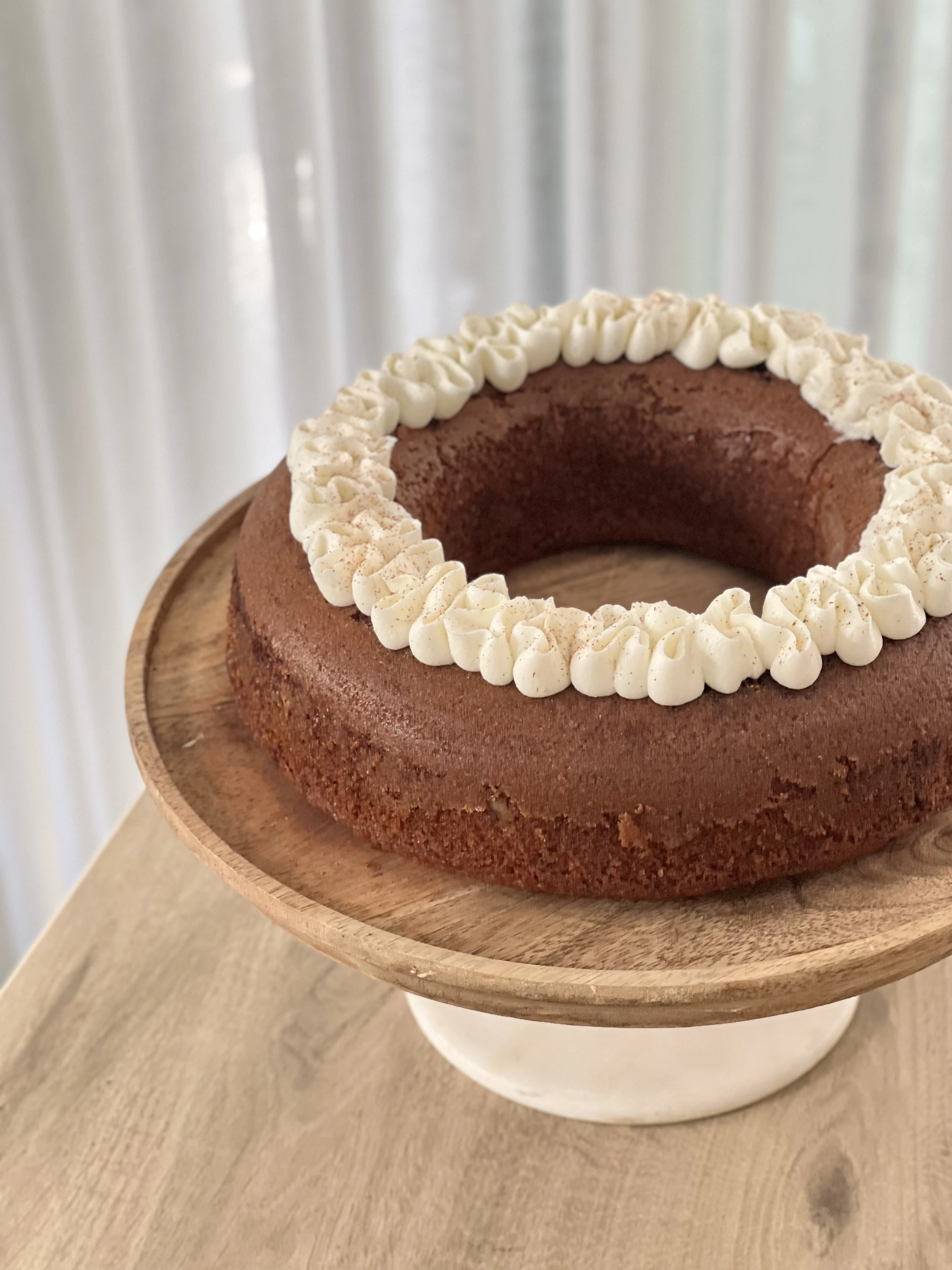 maple-pecan-cake-with-cream-cheese-frosting
