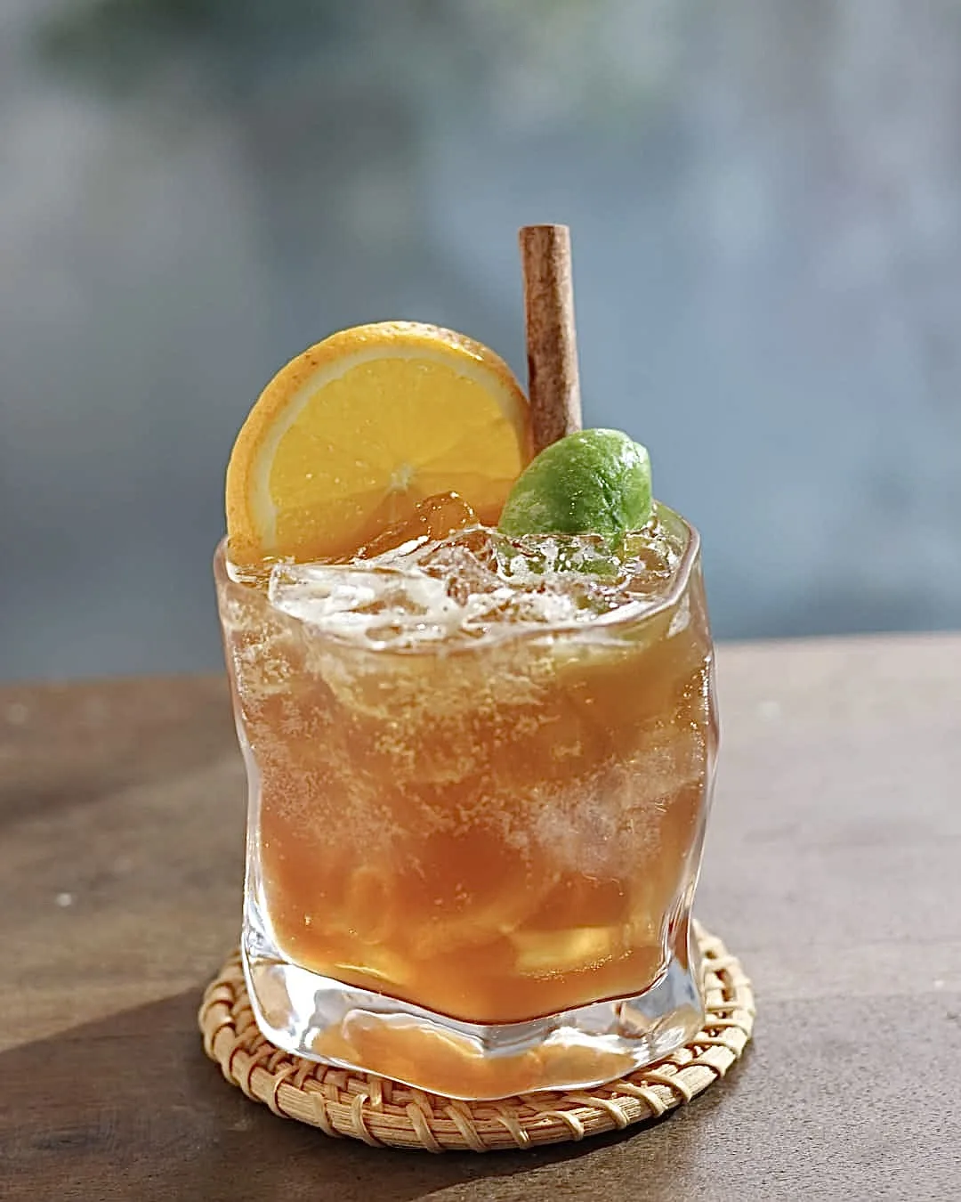 thai-lemon-tea-(cha-manow)