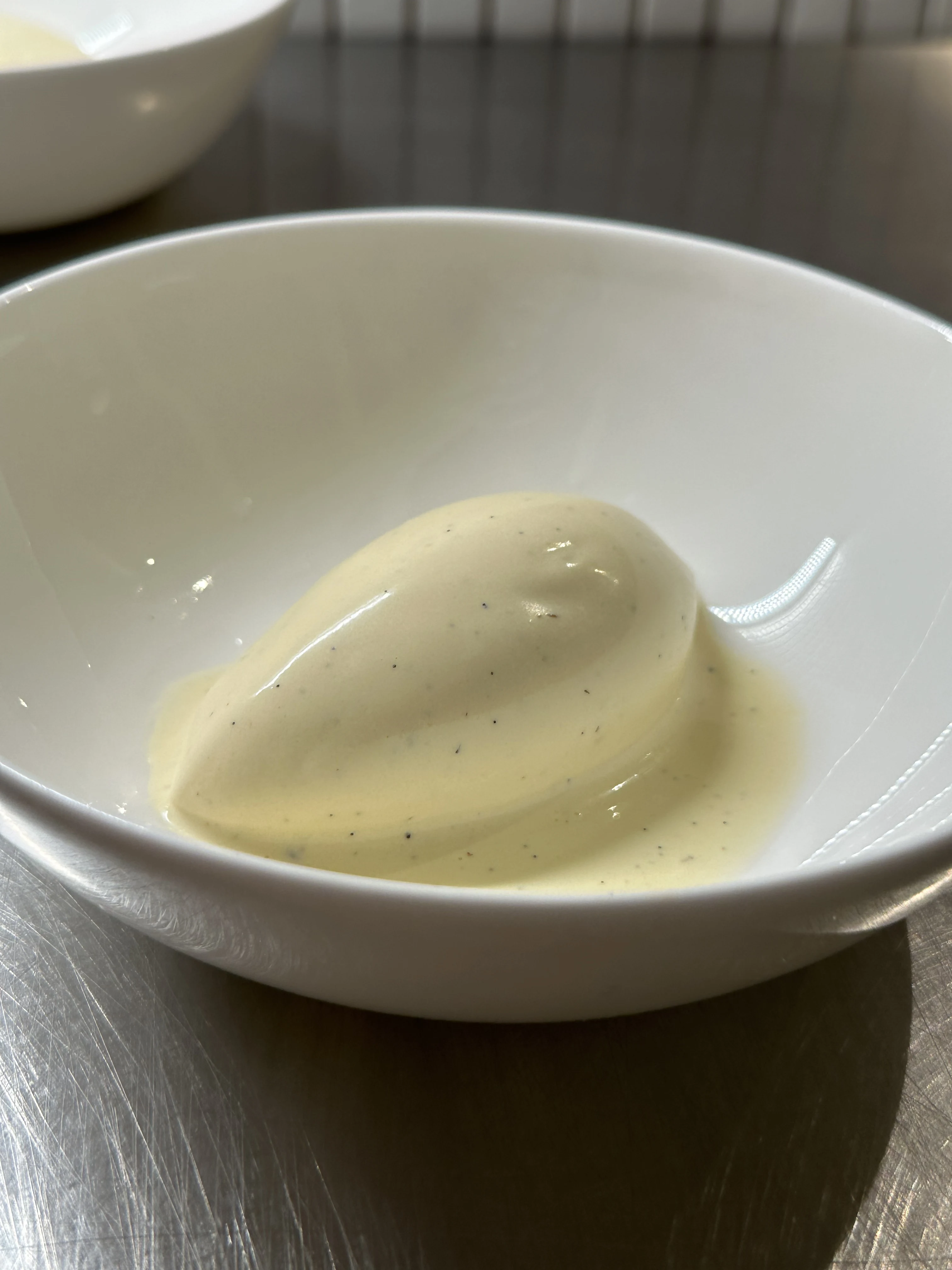 tonka-white-chocolate-custard-ice-cream: