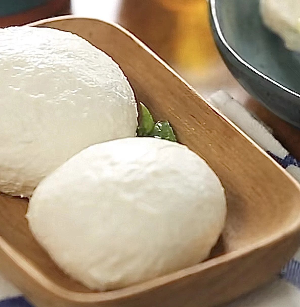 raw-milk-mozzarella-cheese