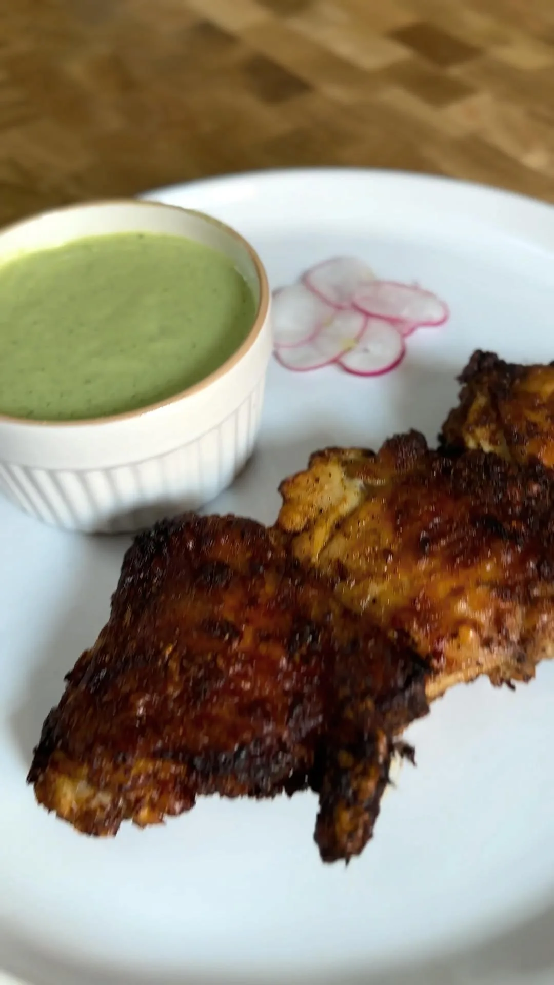 easy-and-simple-air-fryer-chicken-thighs-with-a-creamy-coriander-sauce