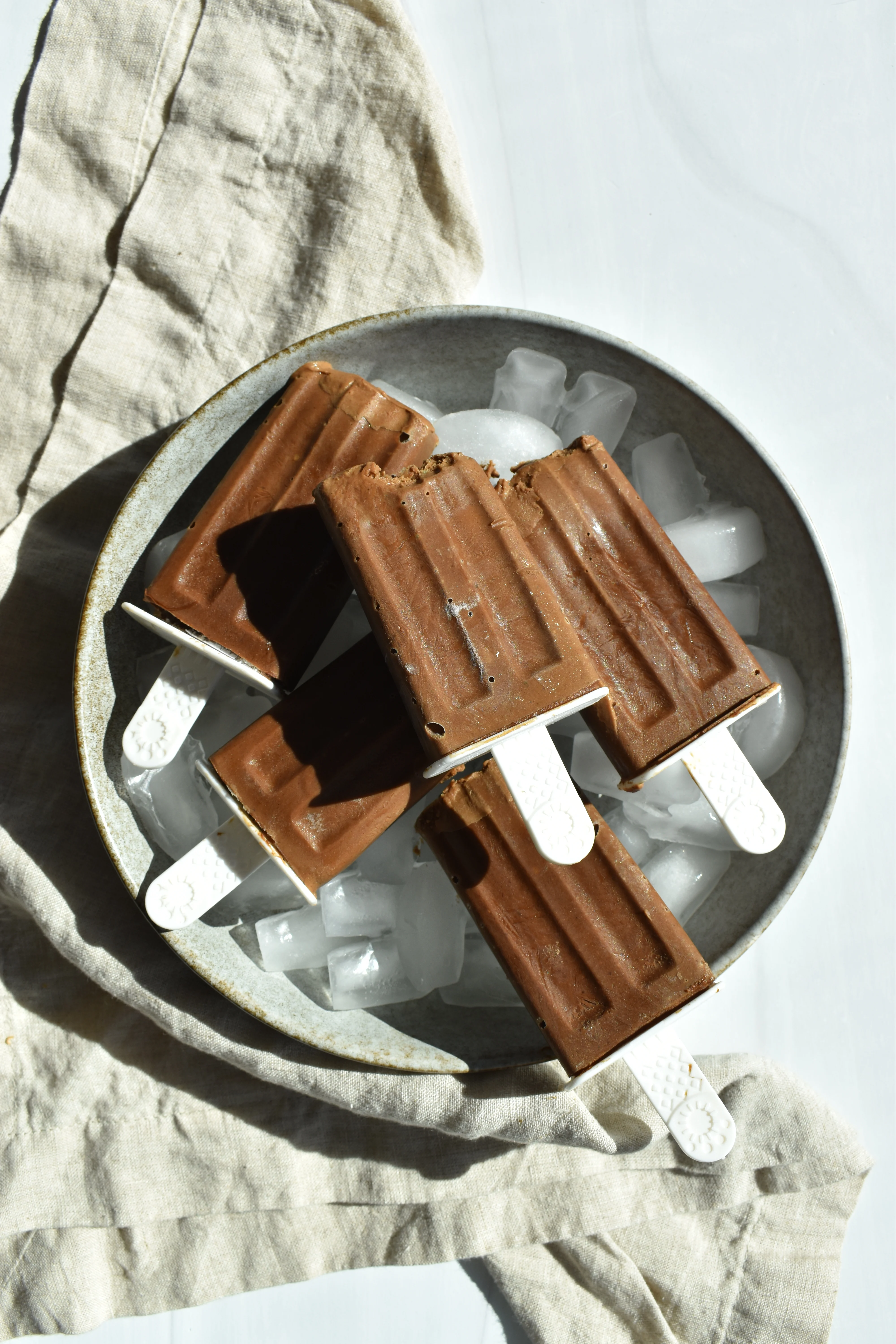 avocado-fudge-popsicles