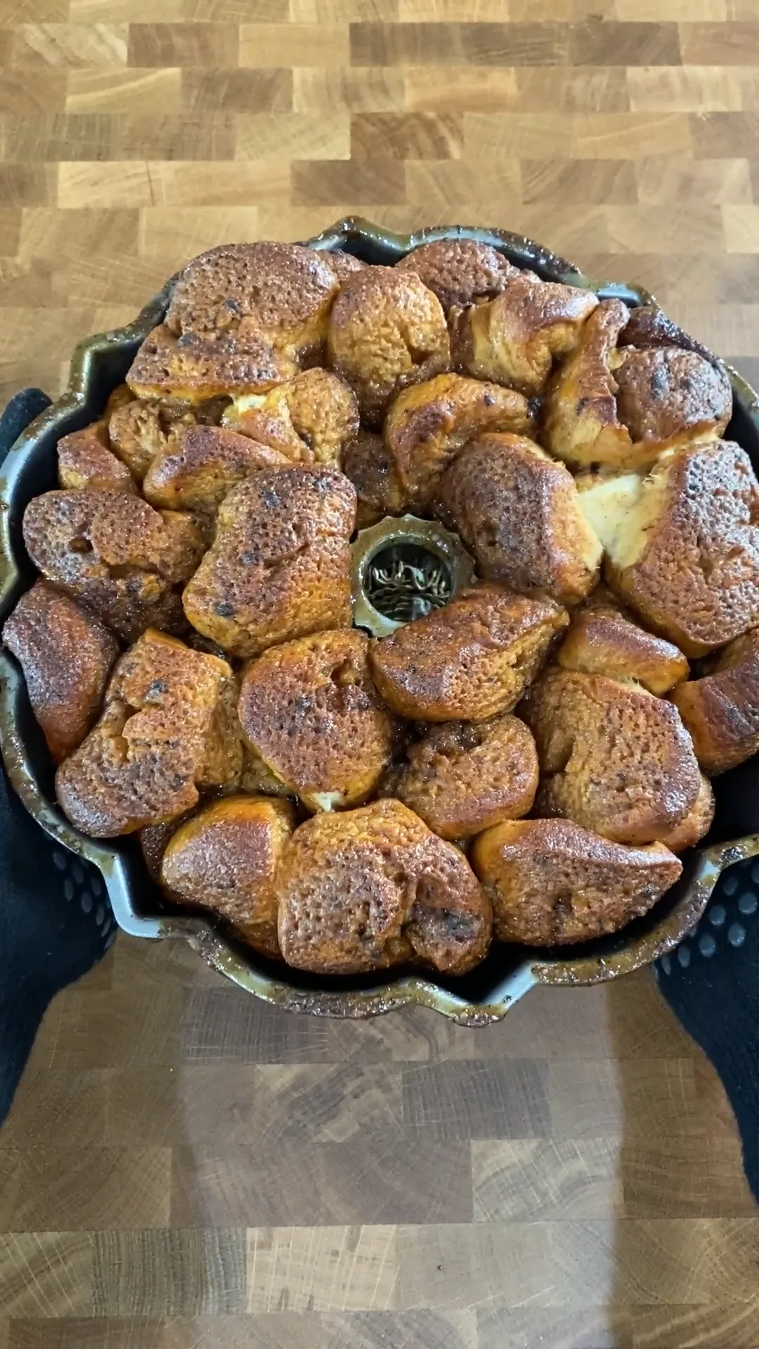 coffee-monkey-bread