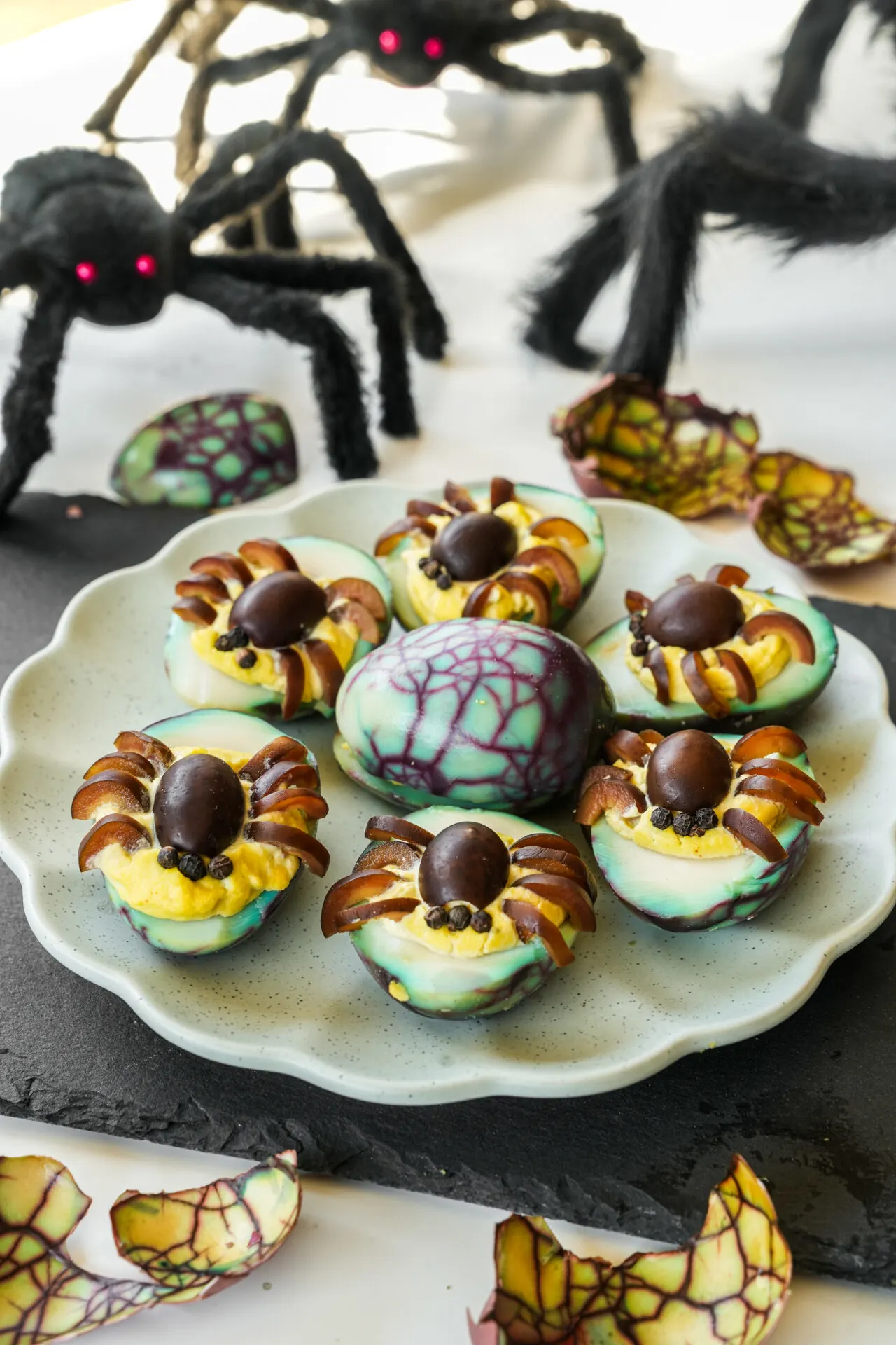 halloween-spooky-deviled-tea-eggs