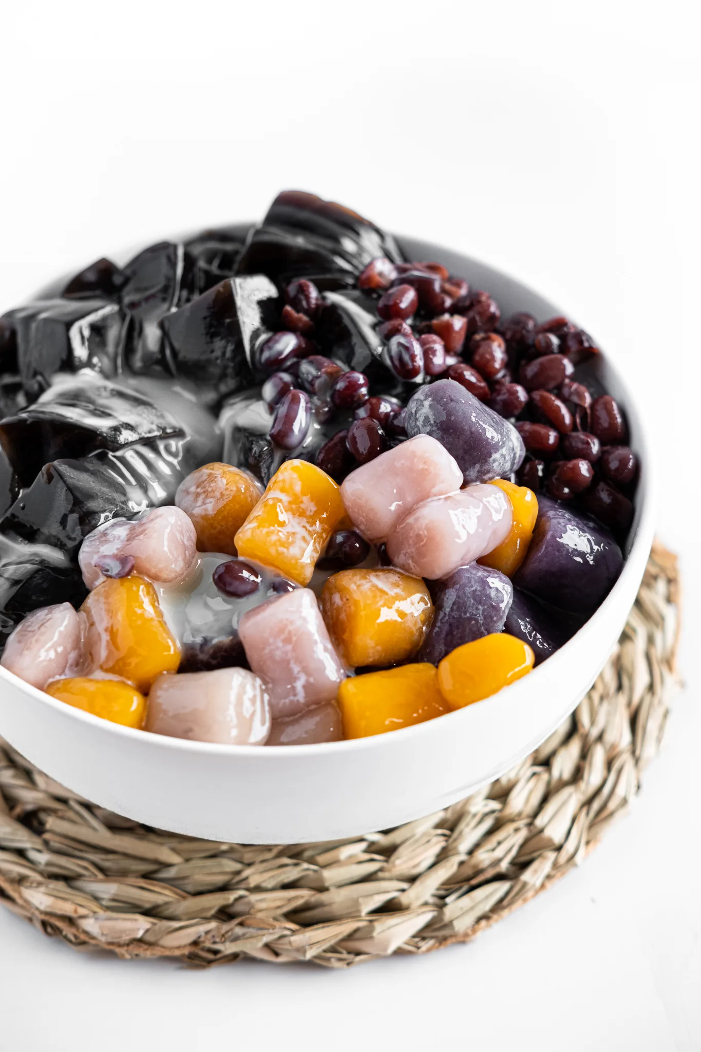 taiwanese-taro-and-sweet-potato-balls-dessert