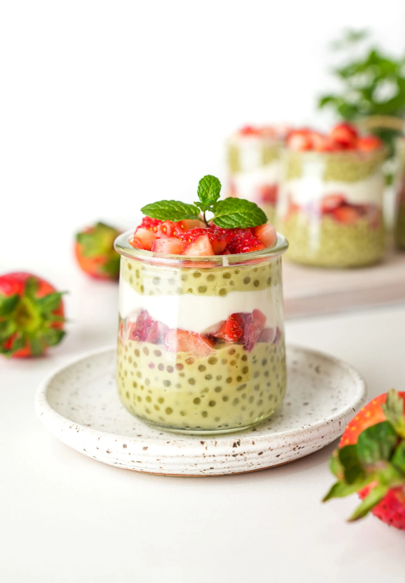easy-matcha-strawberry-sago