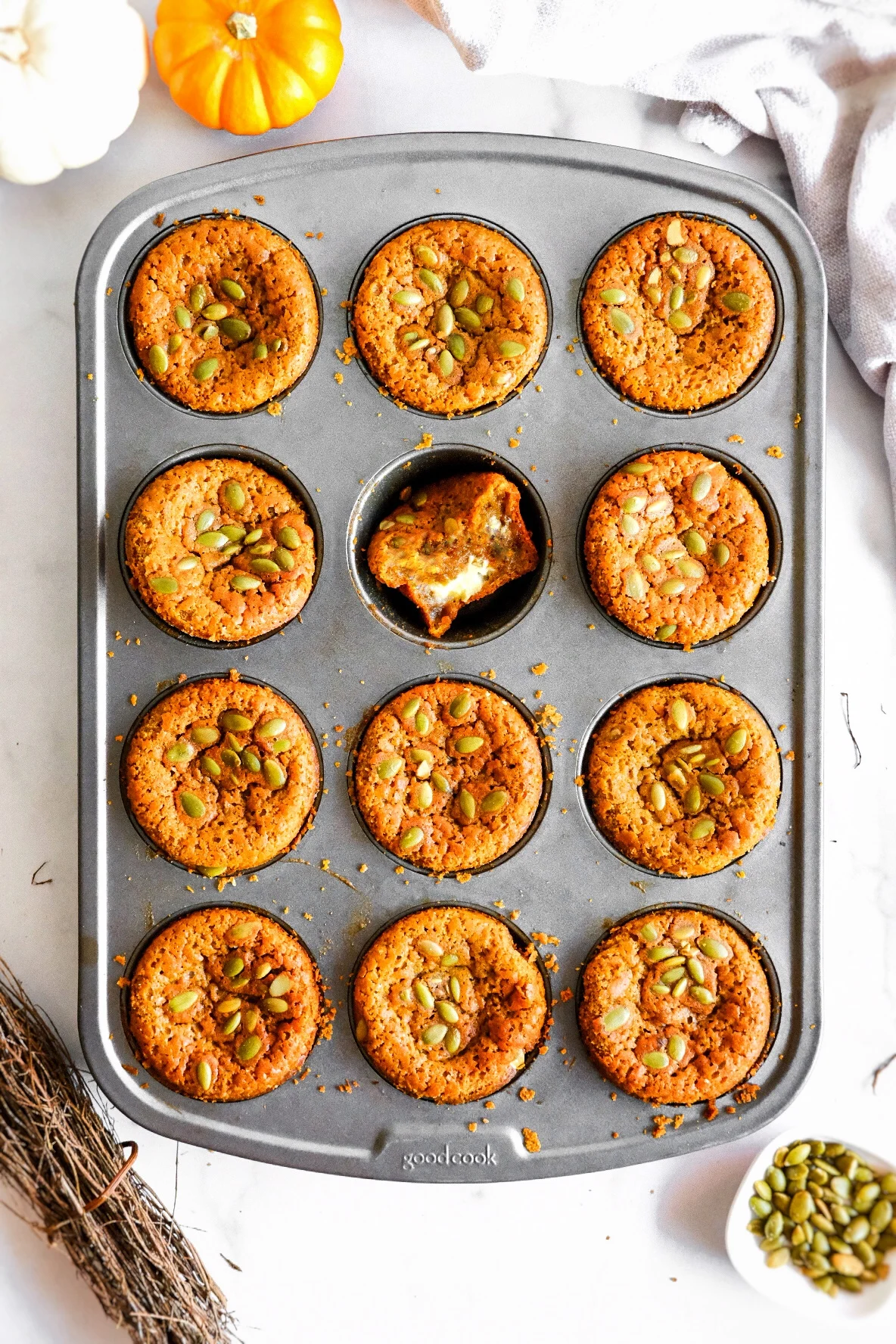 pumpkin-cream-cheese-mochi-muffins