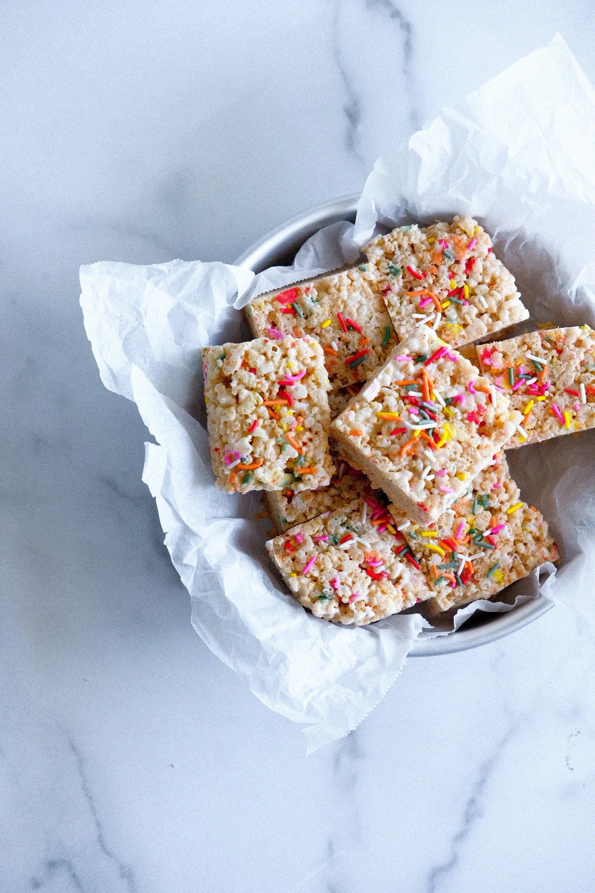birthday-cake-funfetti-rice-krispie-treats