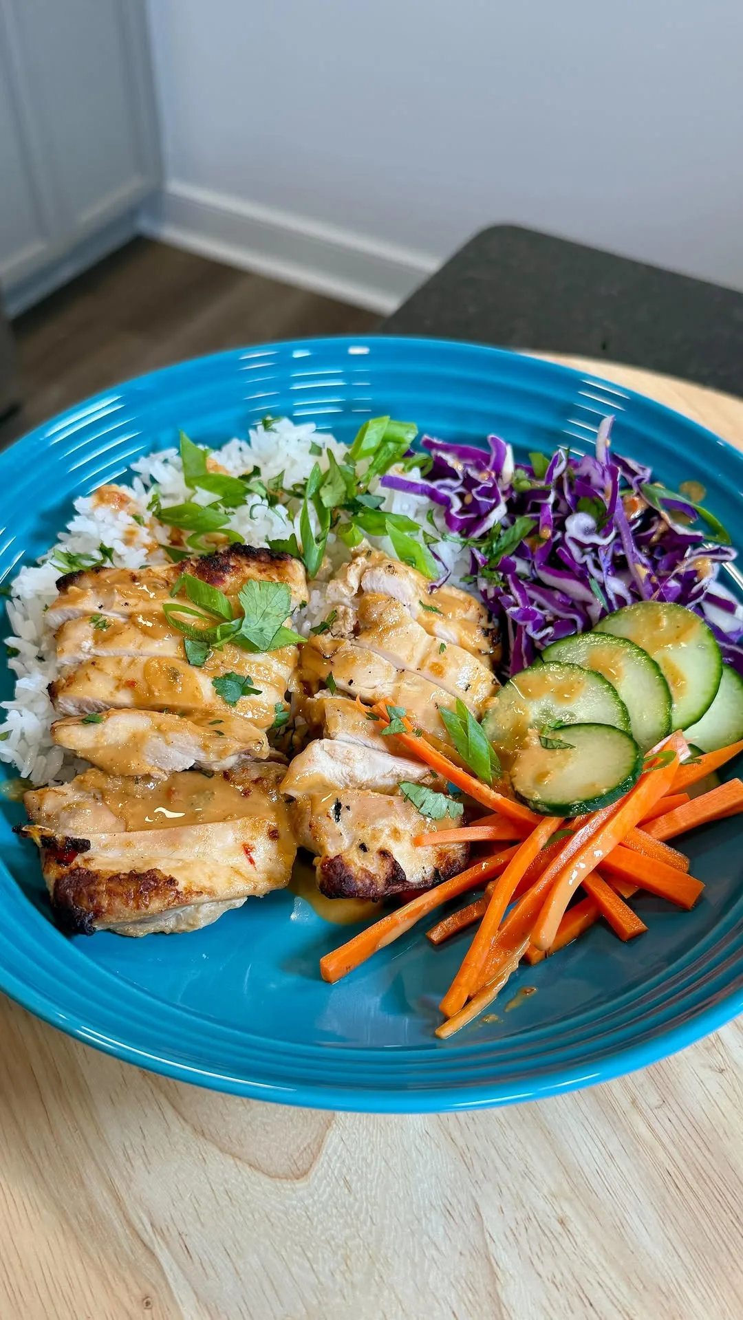 thai-peanut-chicken-bowls