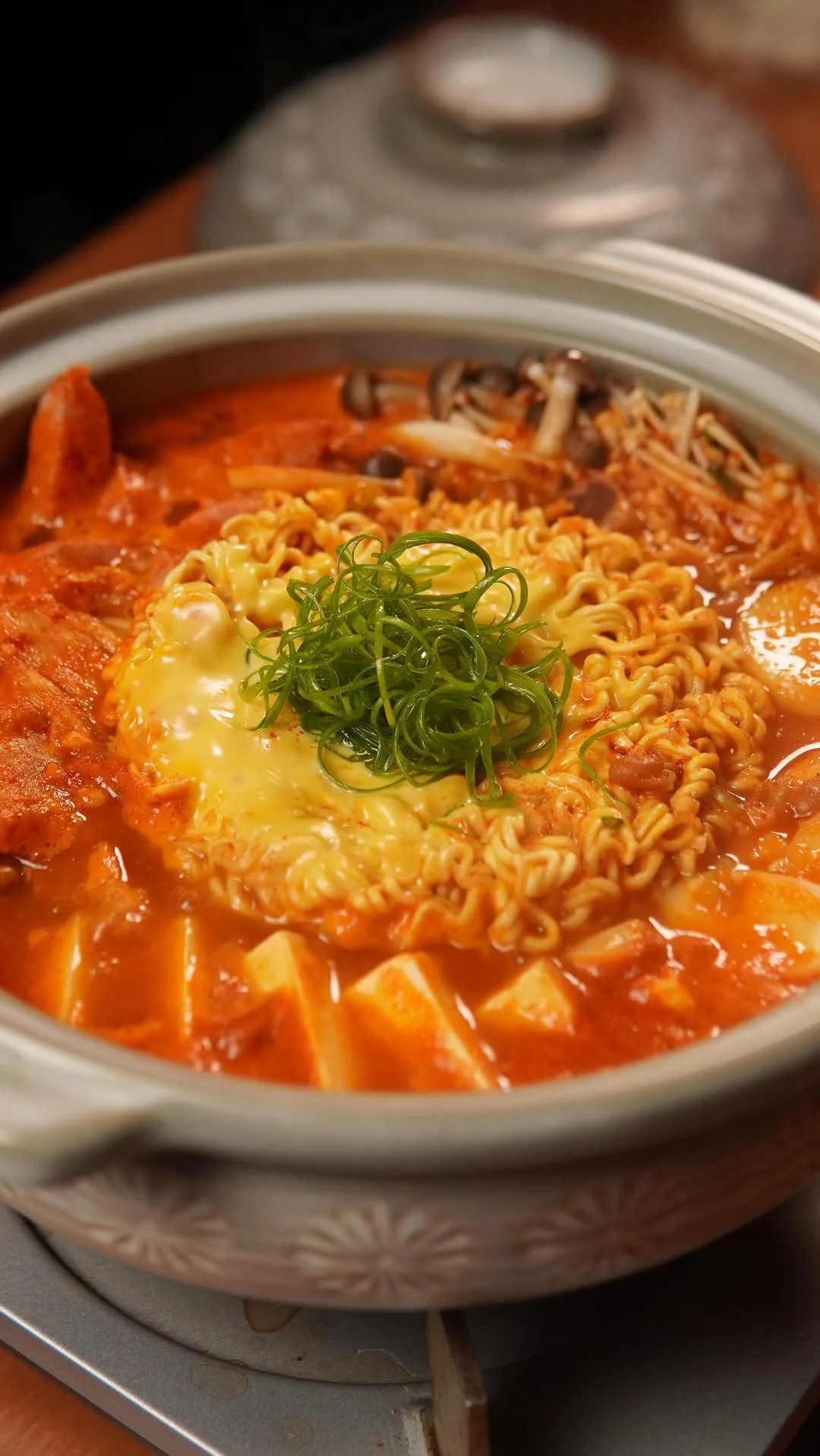 budae-jjigae-(korean-army-stew)