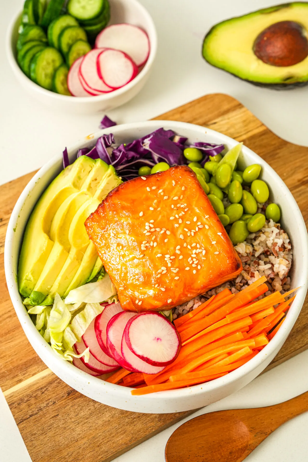 miso-salmon-buddha-bowls-with-sesame-dressing