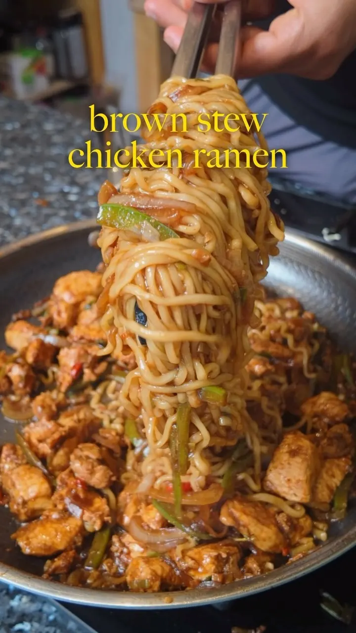 brown-stew-chicken-ramen-2