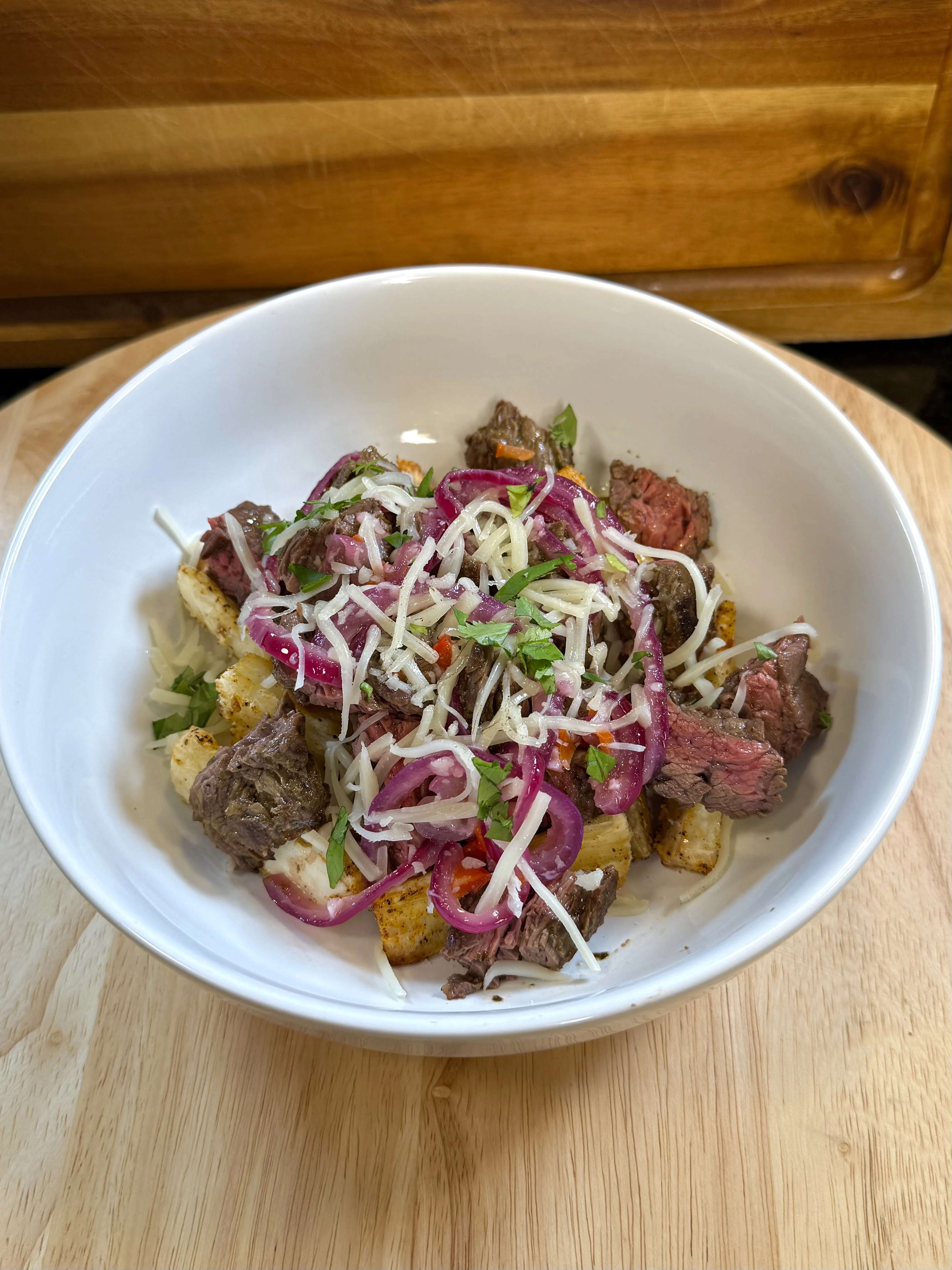 loaded-yuca-fries-with-churrasco-steak-bites