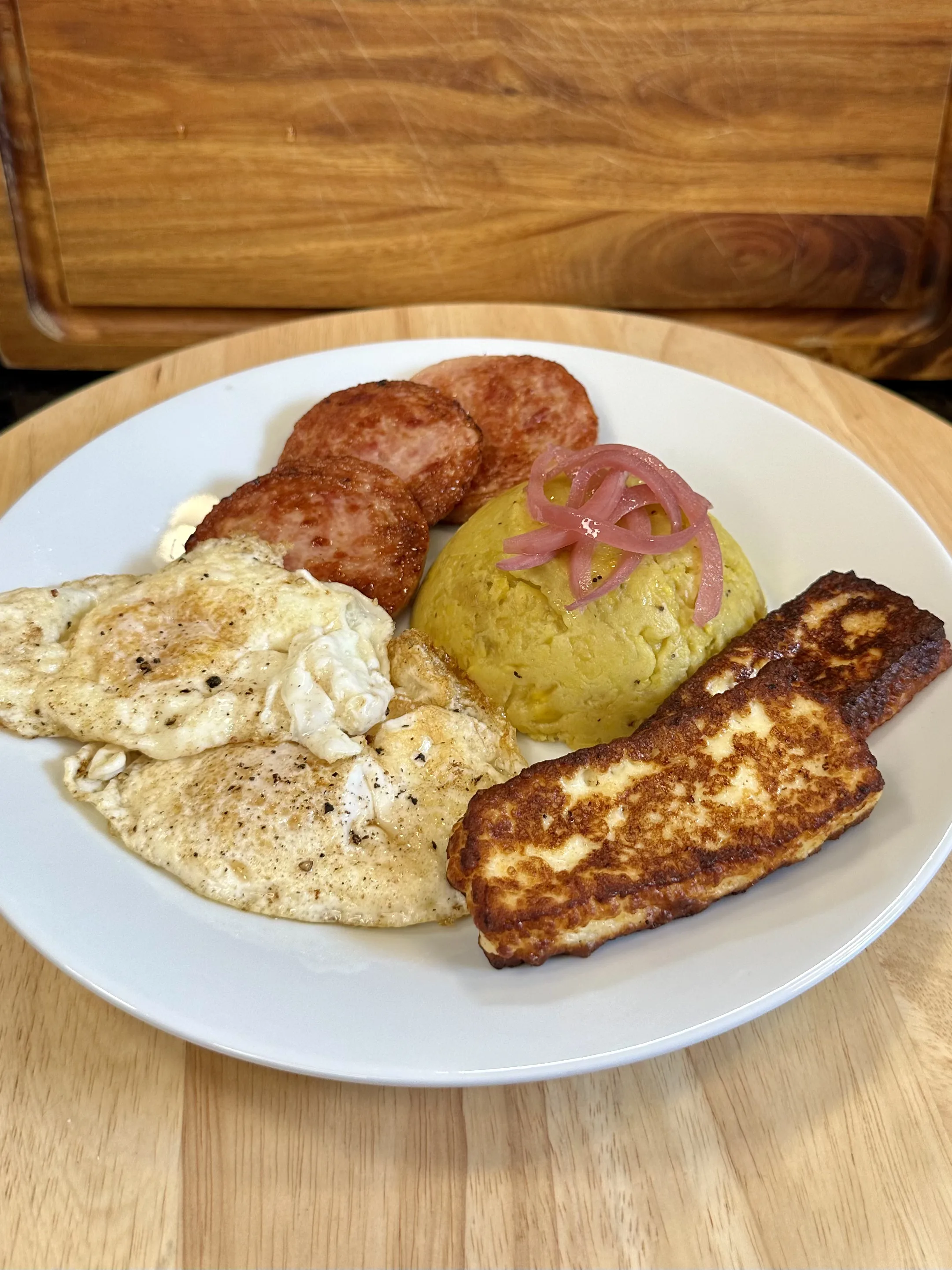 mangu-with-los-tres-golpes