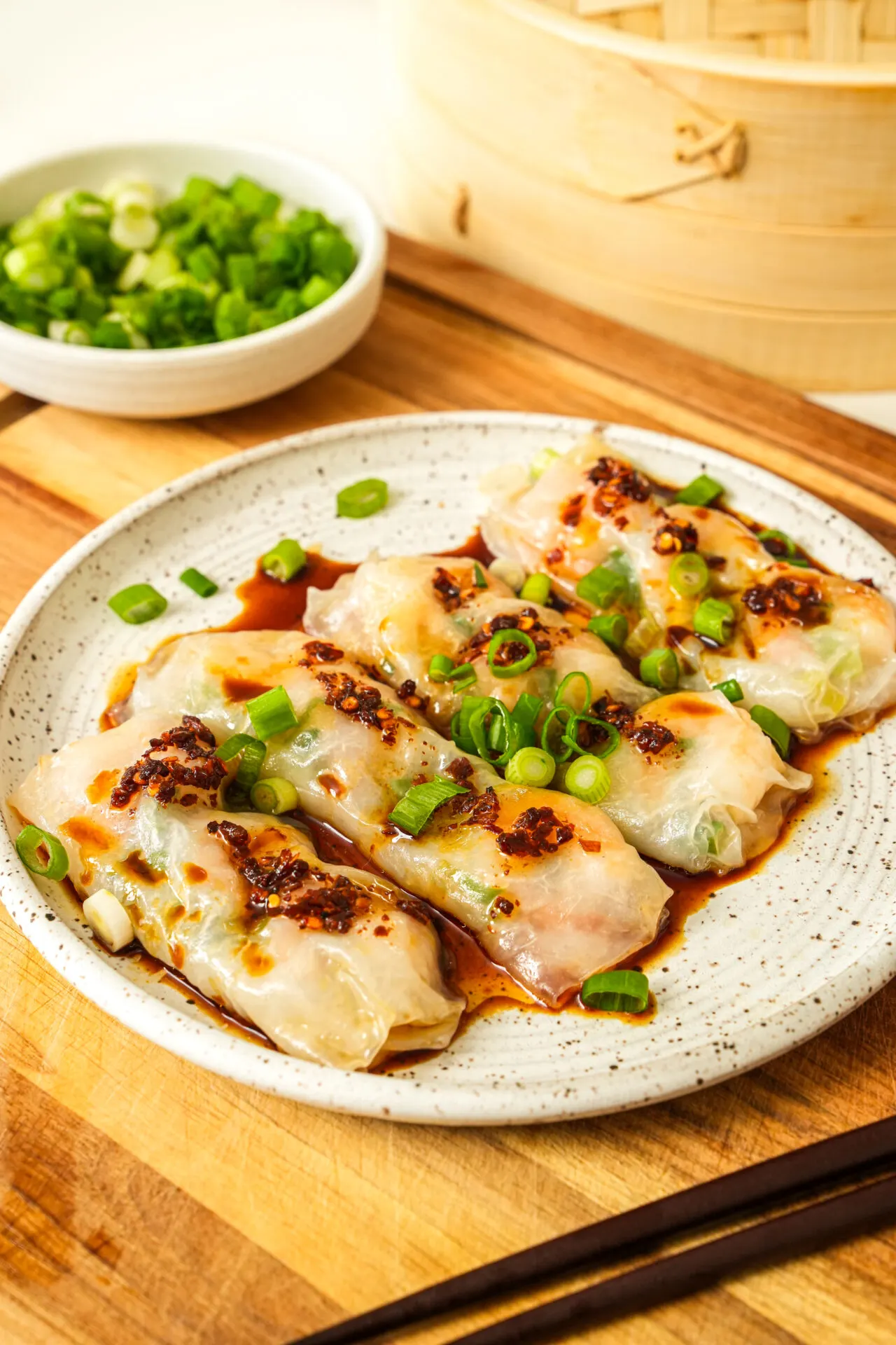 low-carb-shrimp-rice-paper-noodle-rolls-(cheung-fun)