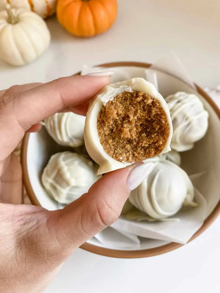 pumpkin-pie-truffles