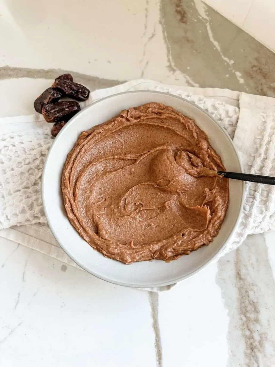 date-caramel
