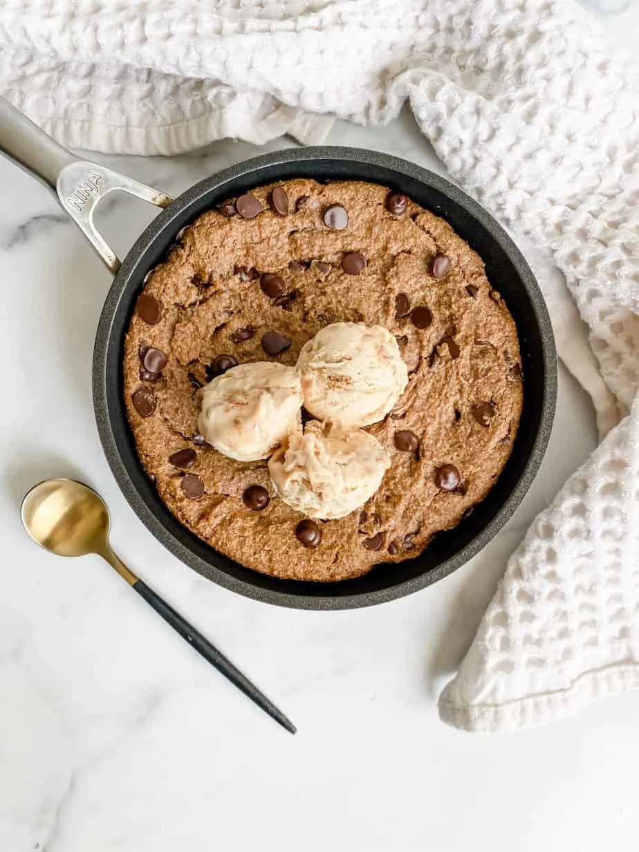 vegan-cookie-cake