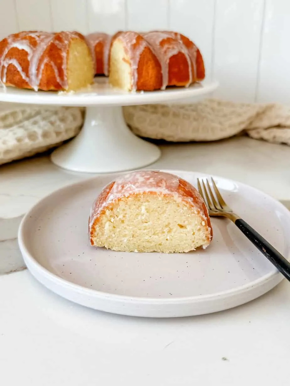 sour-cream-lemon-cake