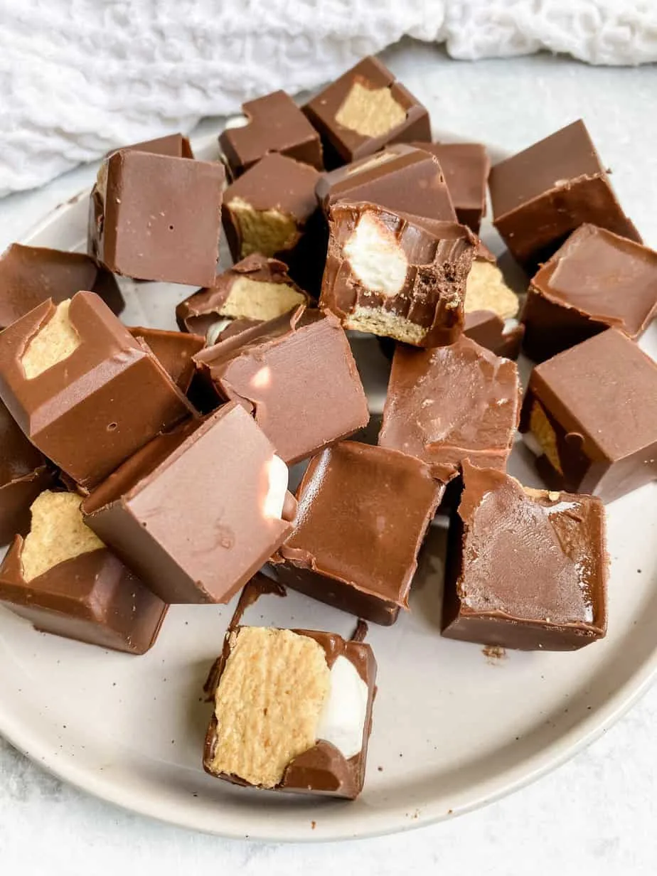 s'mores-fudge
