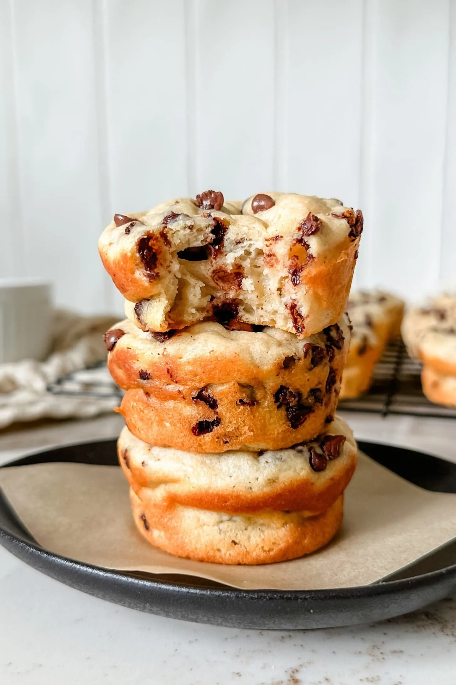 cottage-cheese-chocolate-chip-muffins