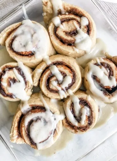 vegan-cinnamon-rolls-(no-yeast)