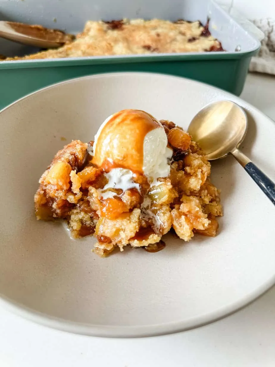 caramel-apple-dump-cake