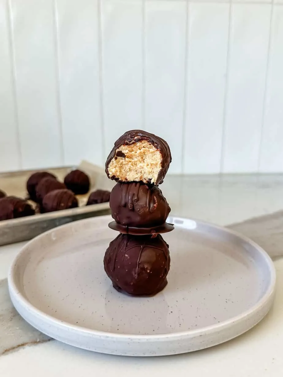 frozen-yogurt-mini-cheesecake-bites