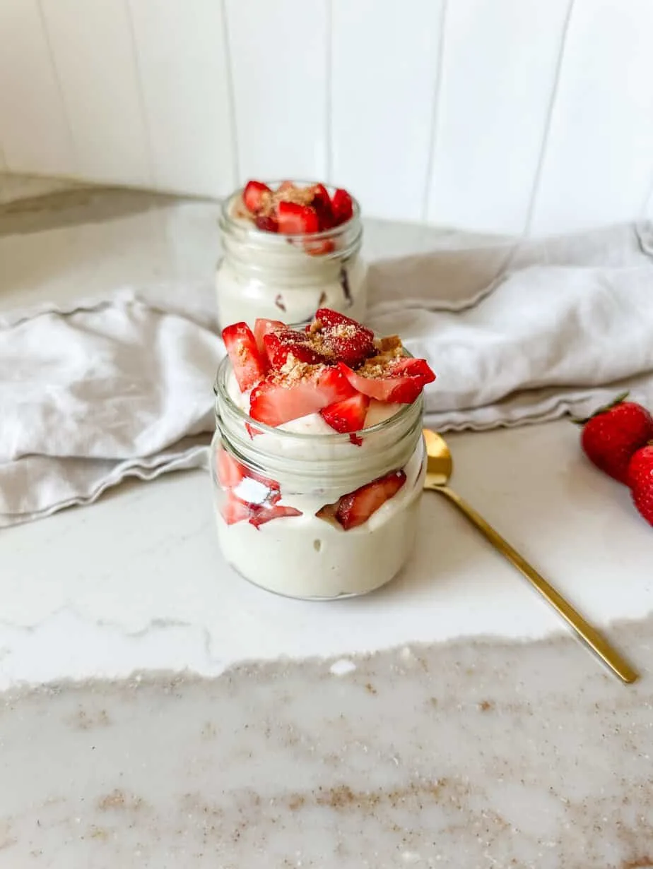 vegan-cheesecake-jars