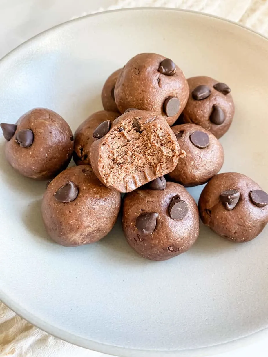 no-bake-brownie-bites