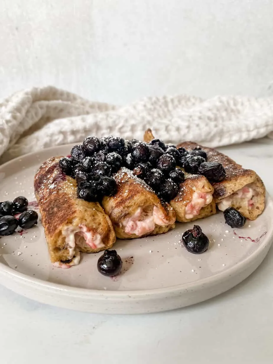 french-toast-roll-ups-with-cream-cheese