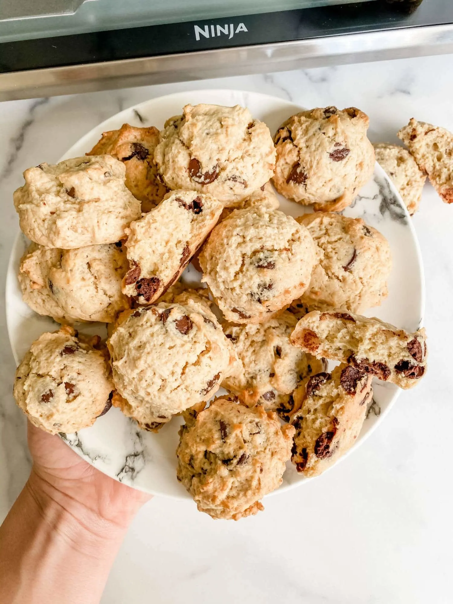 air-fried-chocolate-chip-cookies
