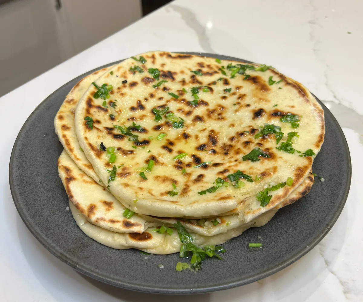 cheese-stuffed-garlic-naan