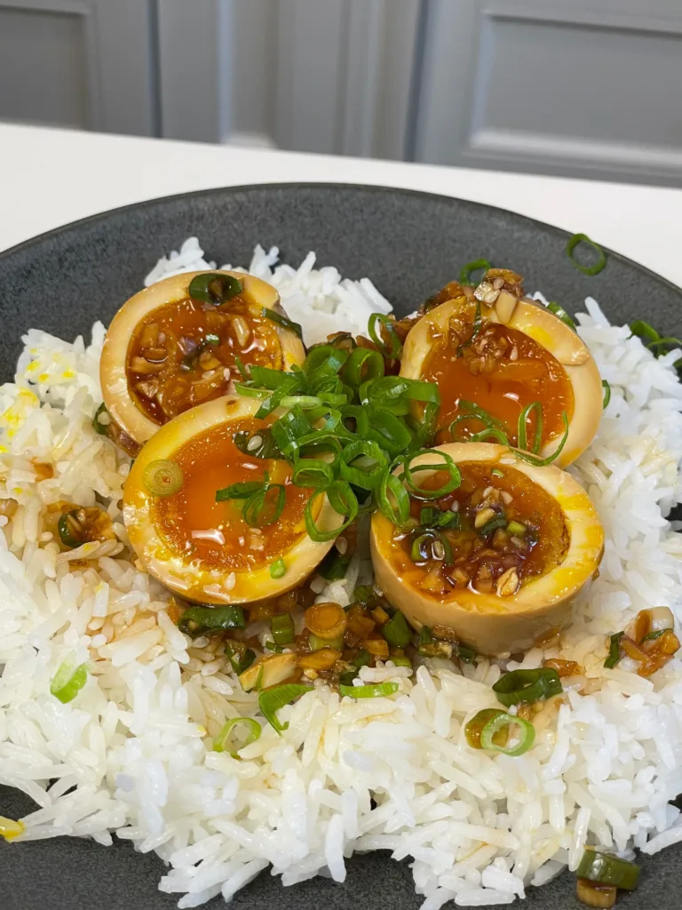 mayak-eggs-(korean-marinated-eggs)
