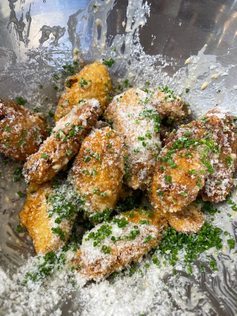crispy-garlic-parmesan-chicken-wings