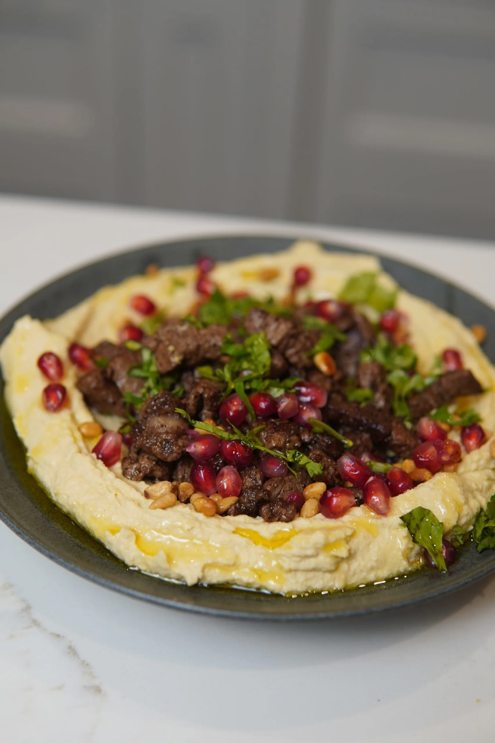 hummus-with-beef