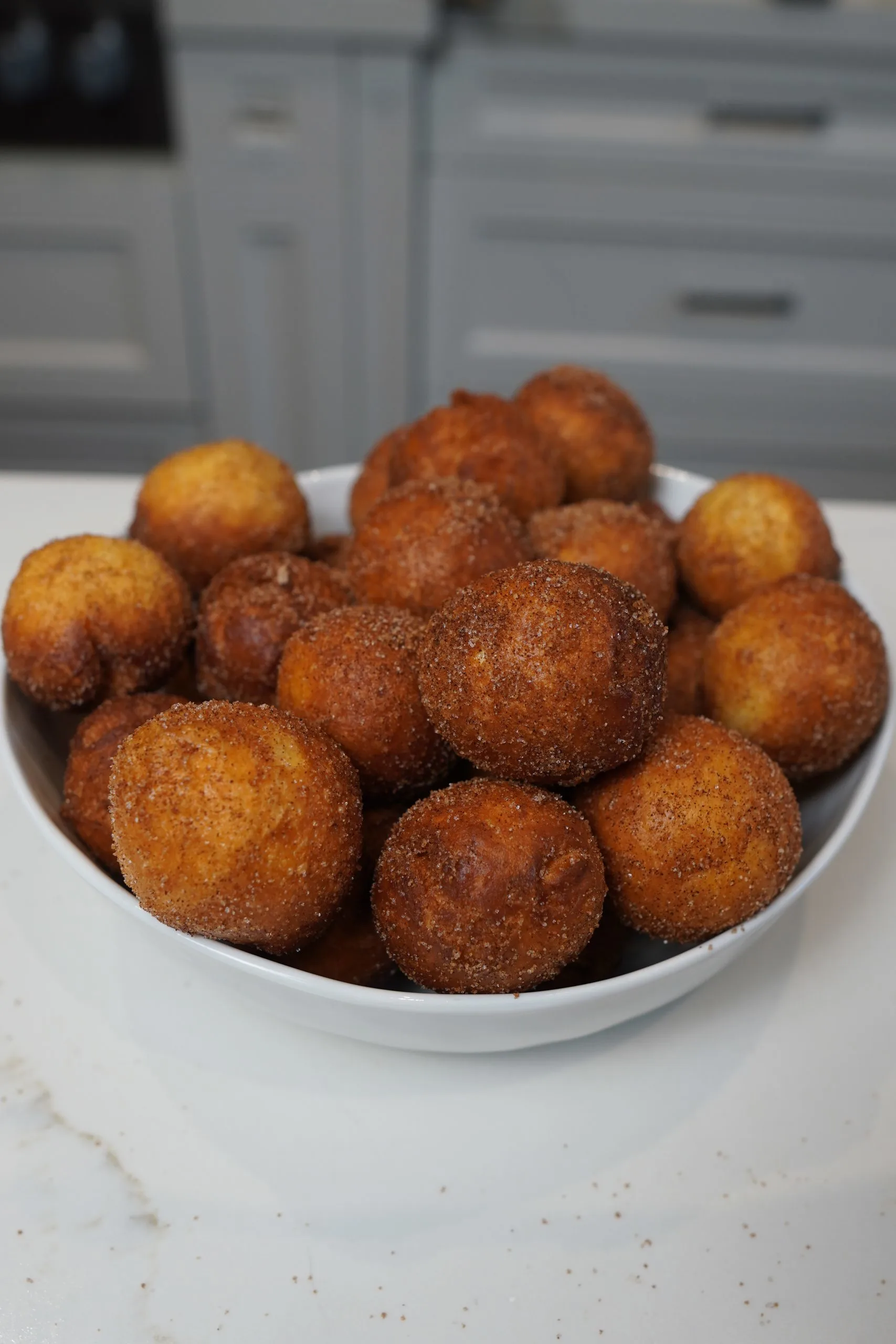 cinnamon-sugar-donut-holes