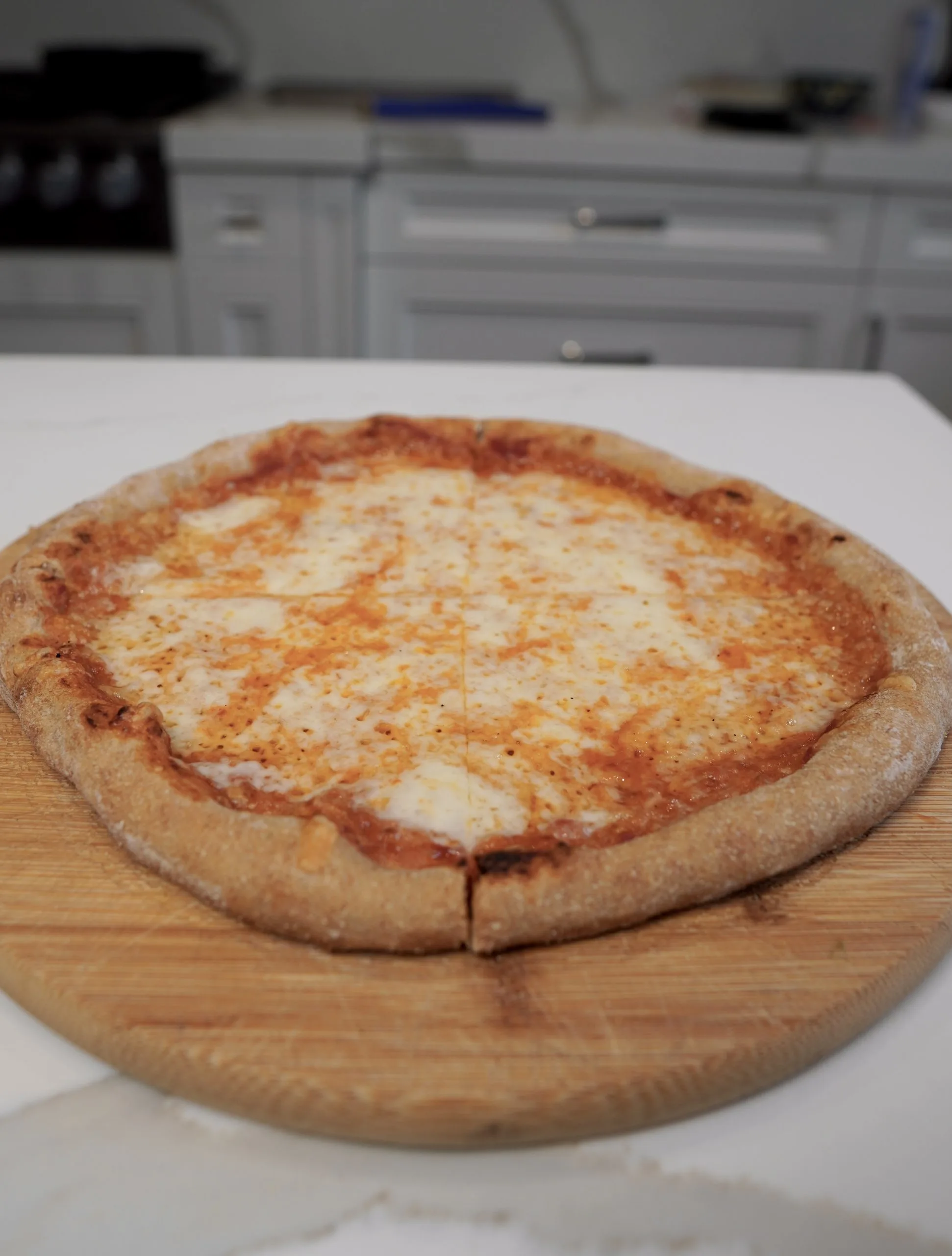 low-calorie-cheese-pizza