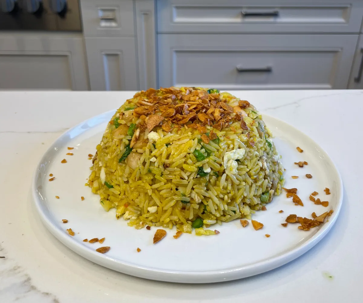 golden-garlic-fried-rice