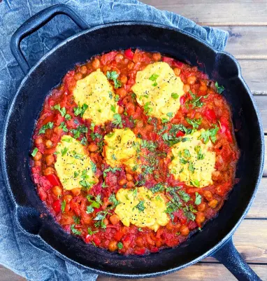 ackee-and-chickpea-shakshuka