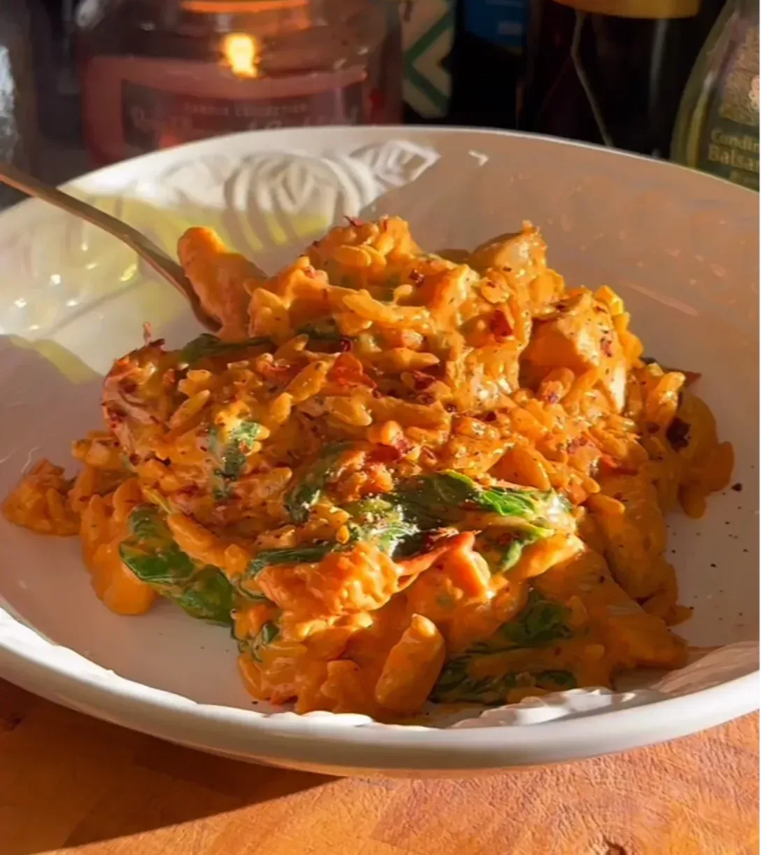 creamy-one-pan-chicken-orzo-with-spinach-and-sun-dried-tomatoes