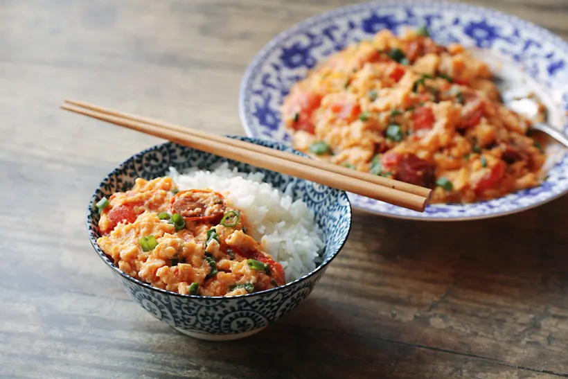 stir-fried-eggs-with-tomato-(fanqie-chao-dan)