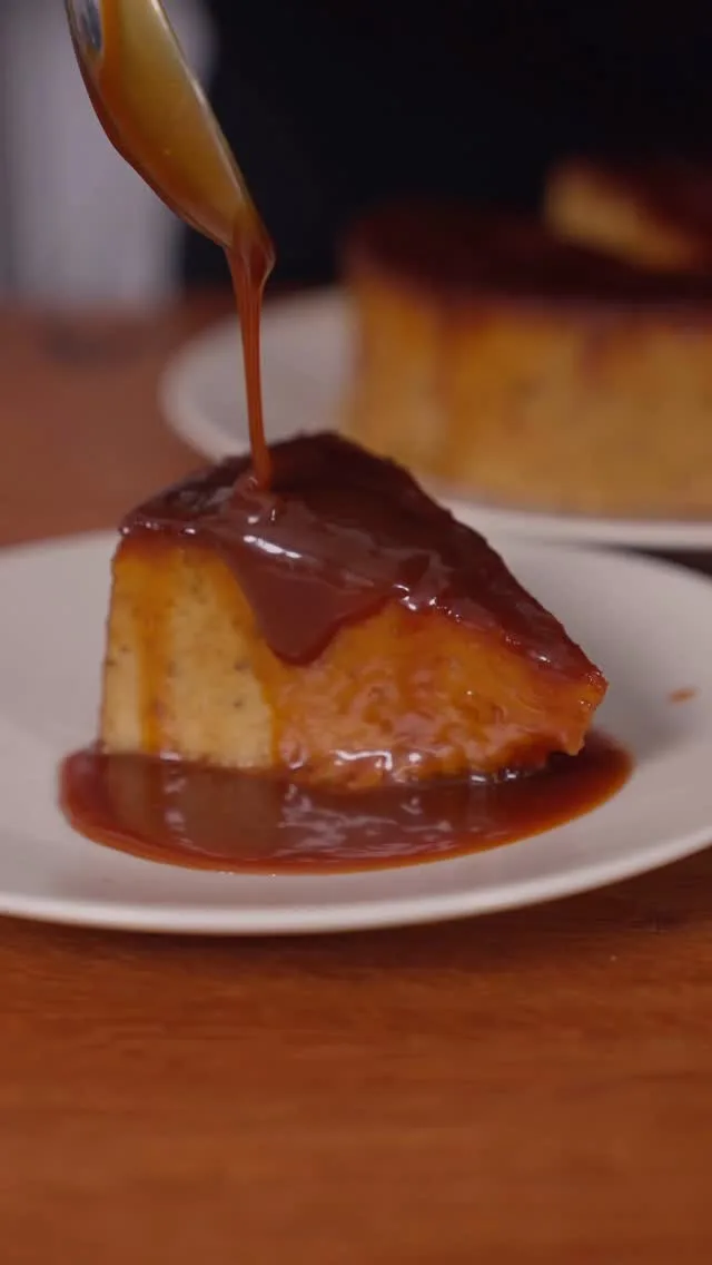 budin-con-salsa-de-toffee-pudding-with-toffee-sauce