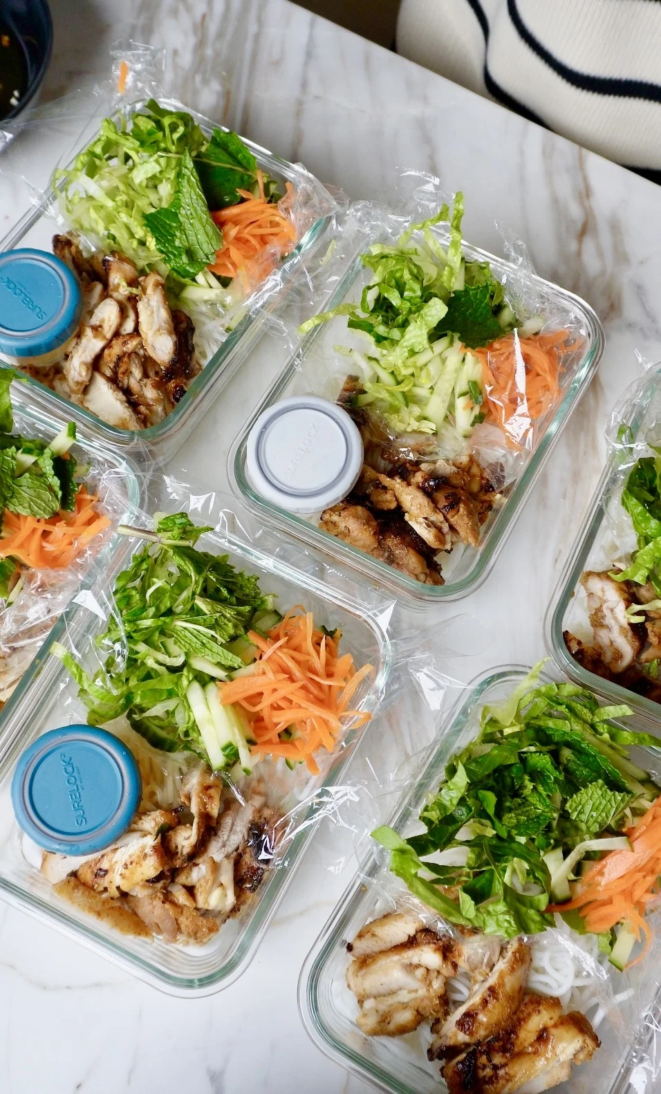 vietnamese-lemongrass-chicken-noodle-bowls