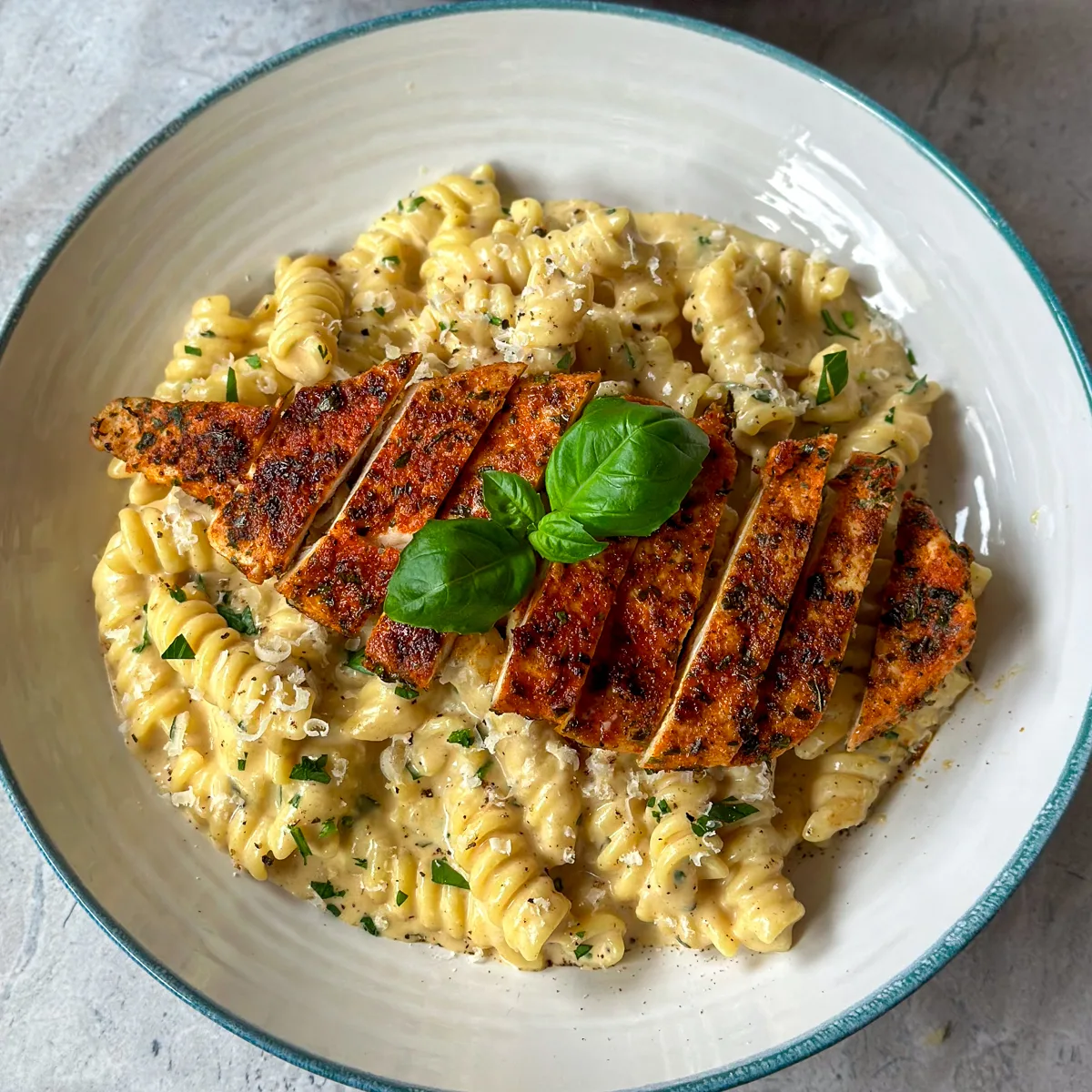 creamy-chicken-garlic-parmesan-pasta-recipe