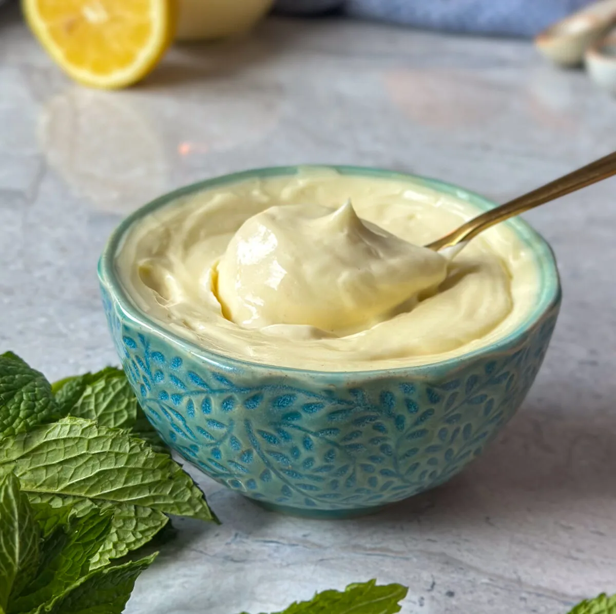 easy-homemade-mayonnaise-recipe-(with-avocado-oil)