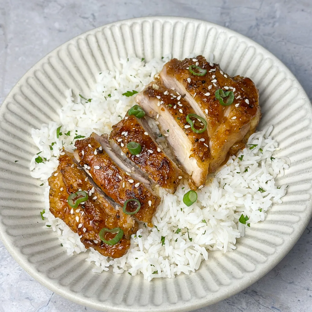 easy-soy-garlic-chicken-thighs-(20-minute-recipe)