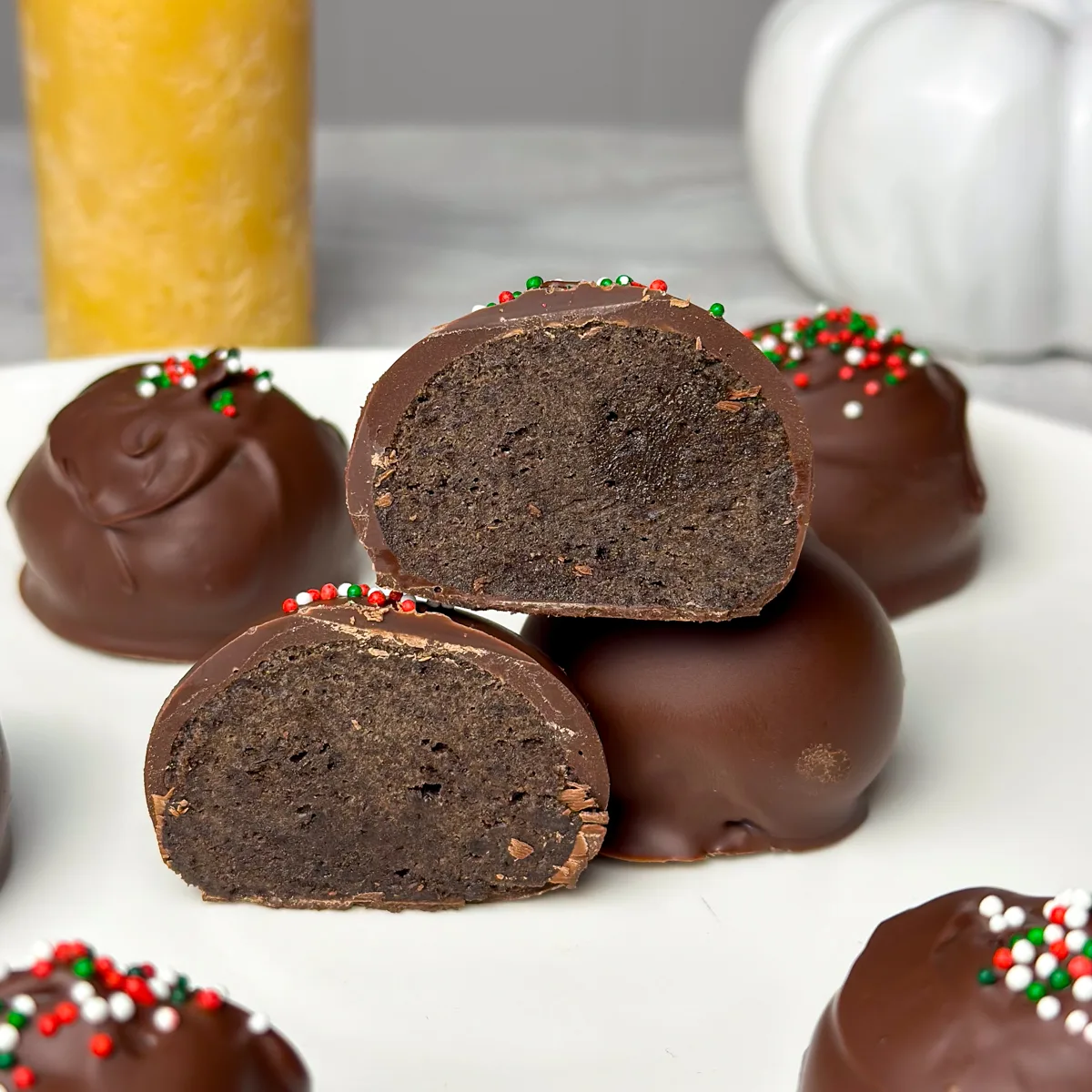 easy-mini-oreo-cheesecake-bites-recipe-(3-ingredient)