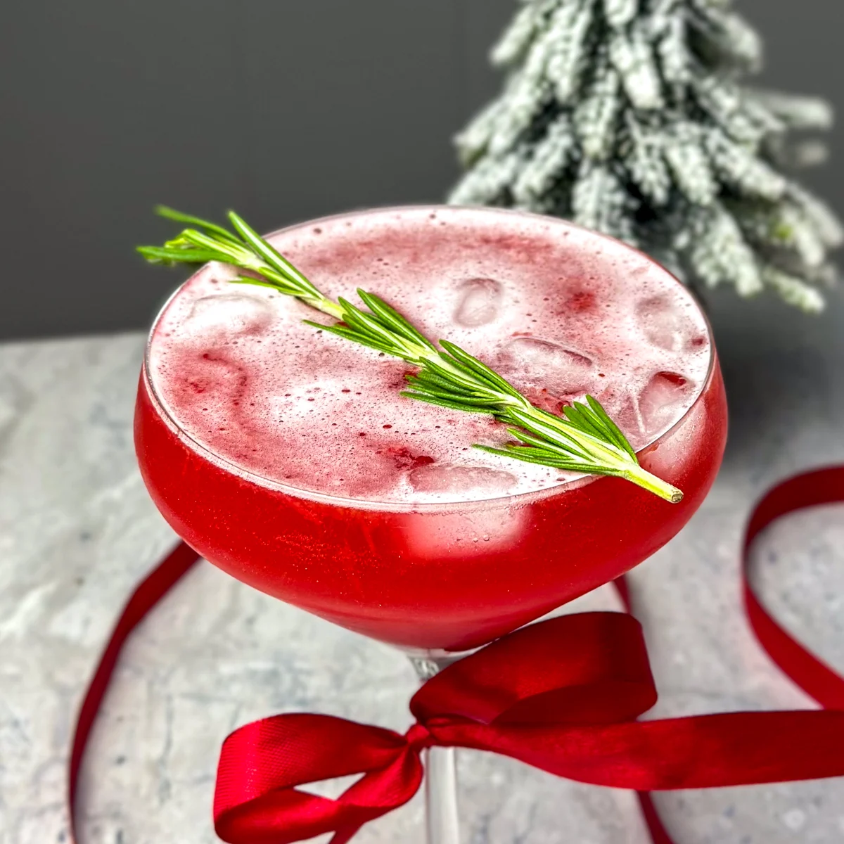 holiday-cranberry-mocktail