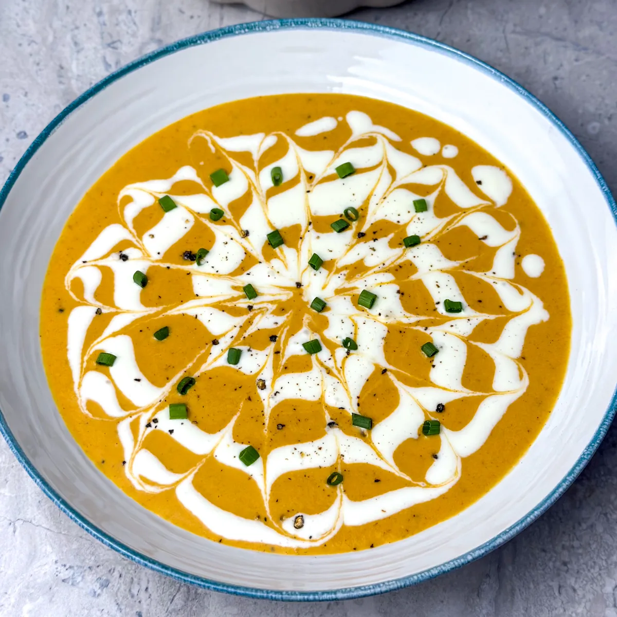 butternut-squash-carrot-soup-(easy-oven-roasted-recipe)